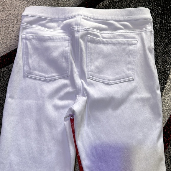 Spanx Skinny Capri - Picture 3 of 6
